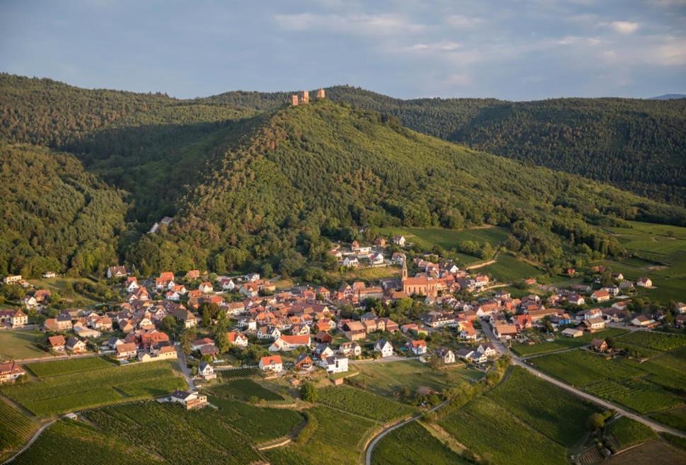 Gite Des Trois Chateaux Юсран-Ле-Шато Экстерьер фото